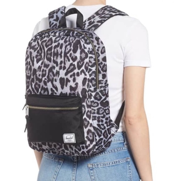 Herschel Supply Company Handbags - NWT Herschel Settlement mid volume backpack